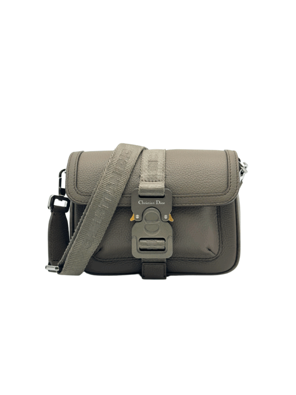 DIOR HIT THE ROAD WITH STRAP