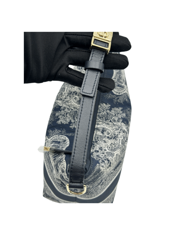 DIOR MEDIUM DIORTRAVEL NOMAD POUCH - Image 16
