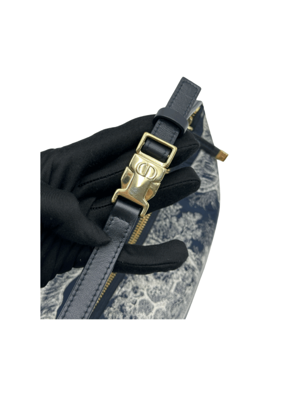 DIOR MEDIUM DIORTRAVEL NOMAD POUCH - Image 17