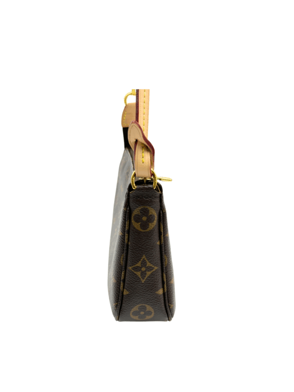 LV POCHETTE ACCESSOIRES MONOGRAM - Image 10