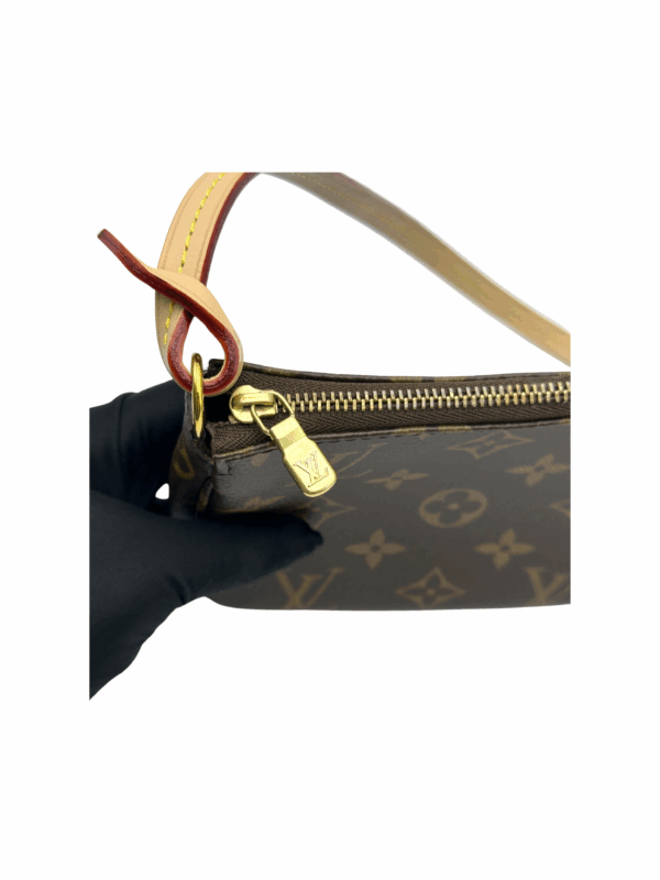 LV POCHETTE ACCESSOIRES MONOGRAM - Image 15