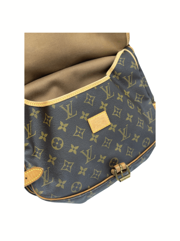 LV SAUMUR PM MONOGRAM - Image 17
