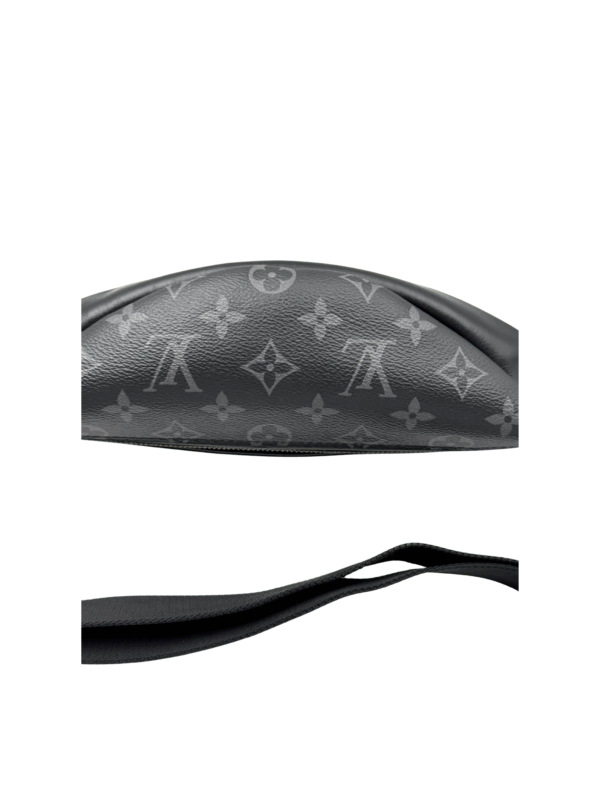 LV DISCOVERY BUM BAG PM - Image 9
