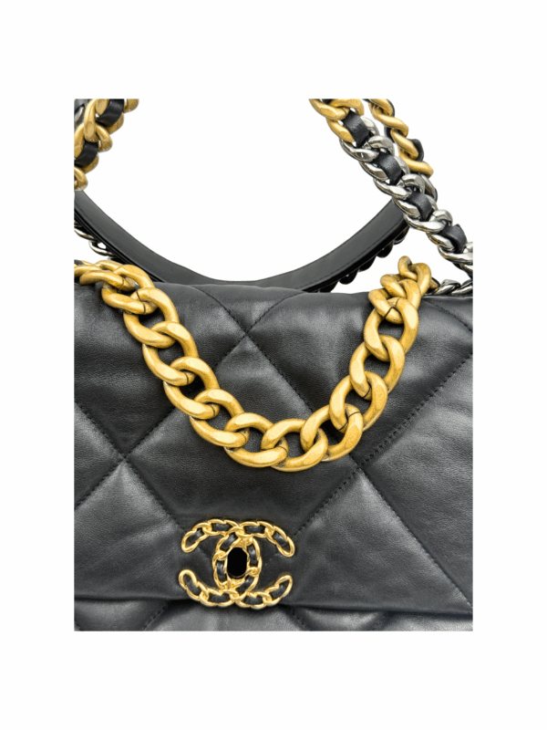 CHANEL 19 HANDBAG MEDIUM - Image 14