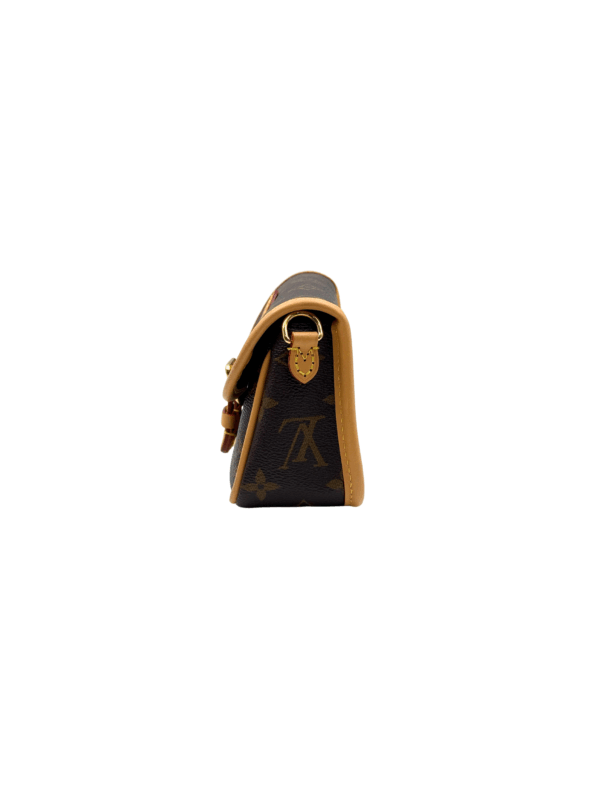 LV NANO DIANE MONOGRAM - Image 12