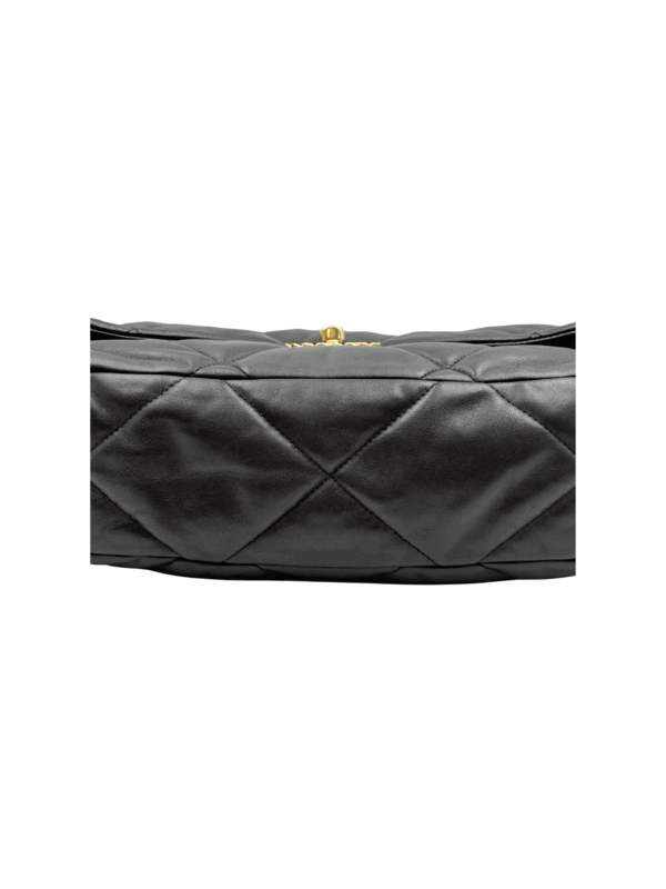 CHANEL 19 HANDBAG MEDIUM - Image 11