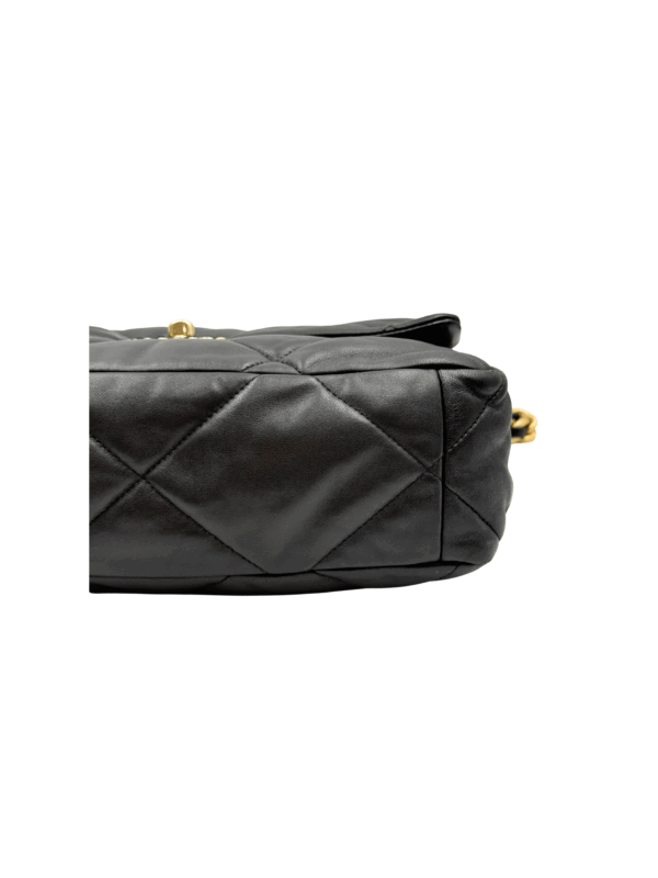 CHANEL 19 HANDBAG MEDIUM - Image 12