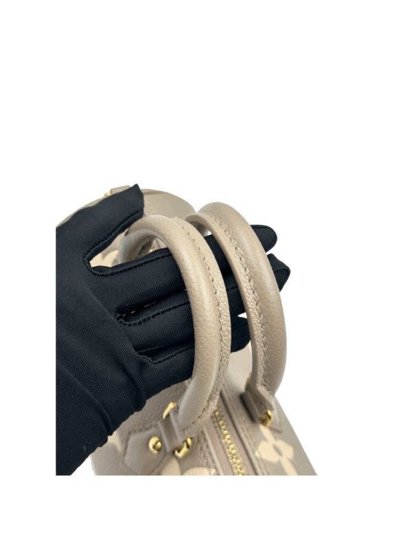 LV PAPILLON BB - Image 10