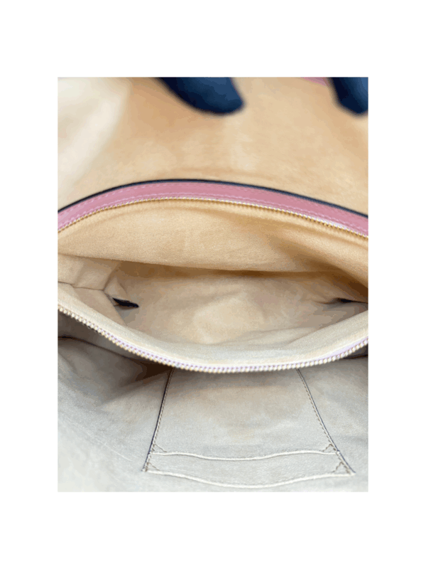 GUCCI GG SUPREME PINK TOTE - Image 20