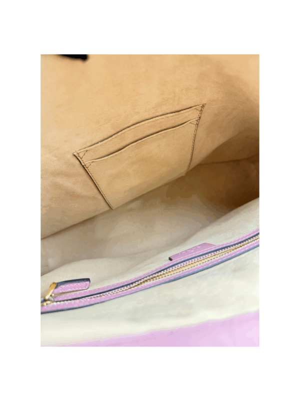 GUCCI GG SUPREME PINK TOTE - Image 19