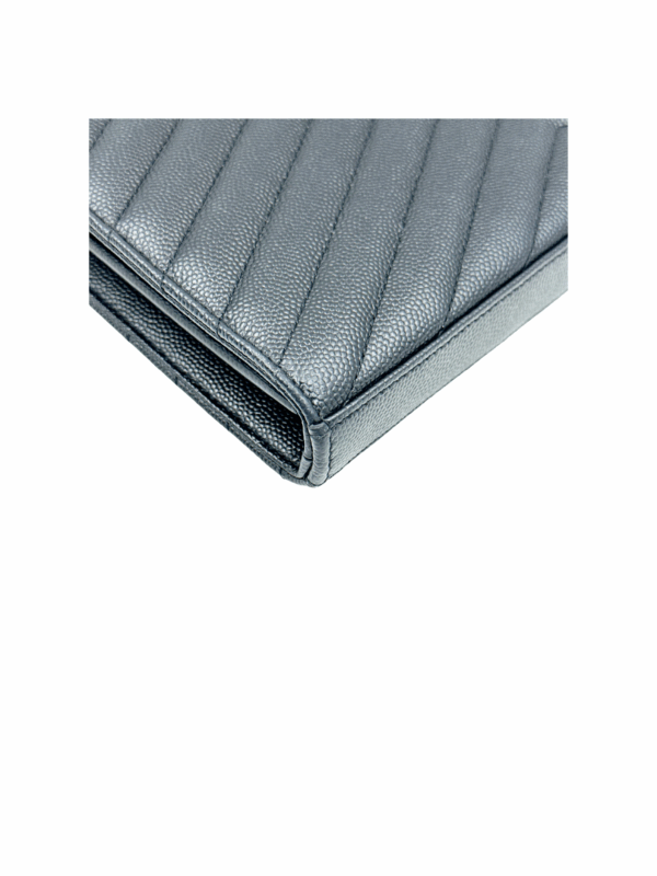 YSL CLASSIC CASSANDRE CHAIN WALLET IN GRAIN DE POUDRE - Image 12