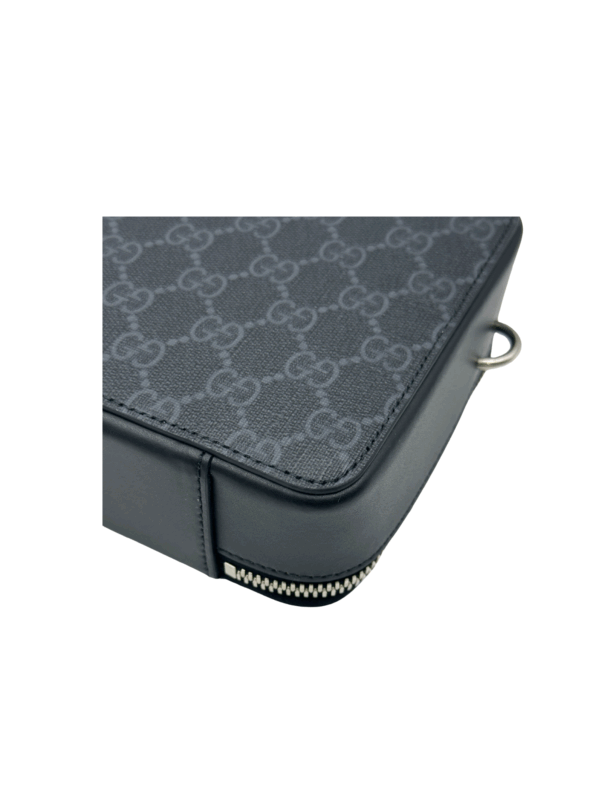 GUCCI GG SUPREME SMALL CAMERA BAG - Image 12