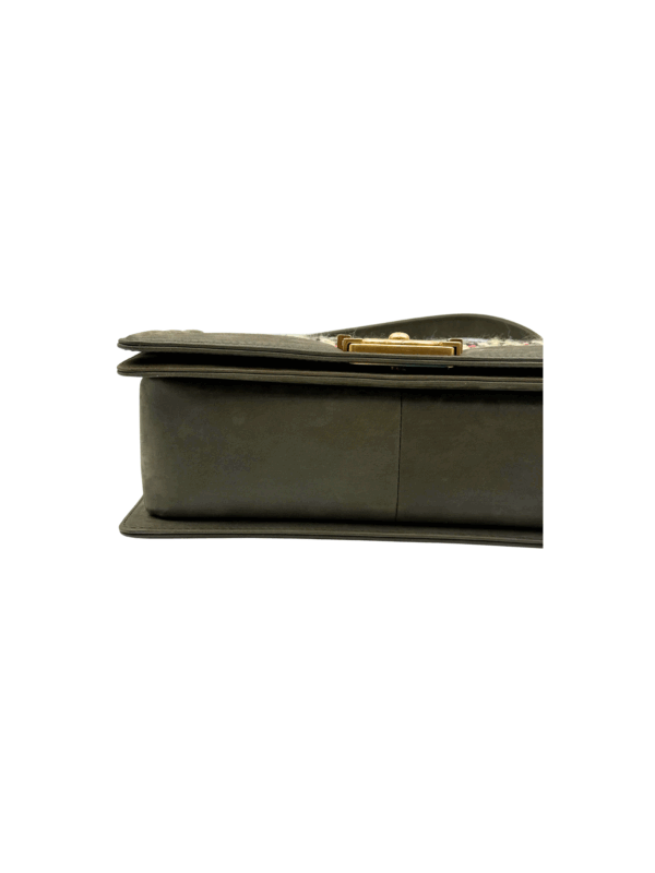 CHANEL 15A BOY MEDIUM - Image 12