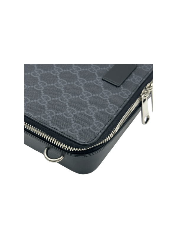 GUCCI GG SUPREME SMALL CAMERA BAG - Image 6
