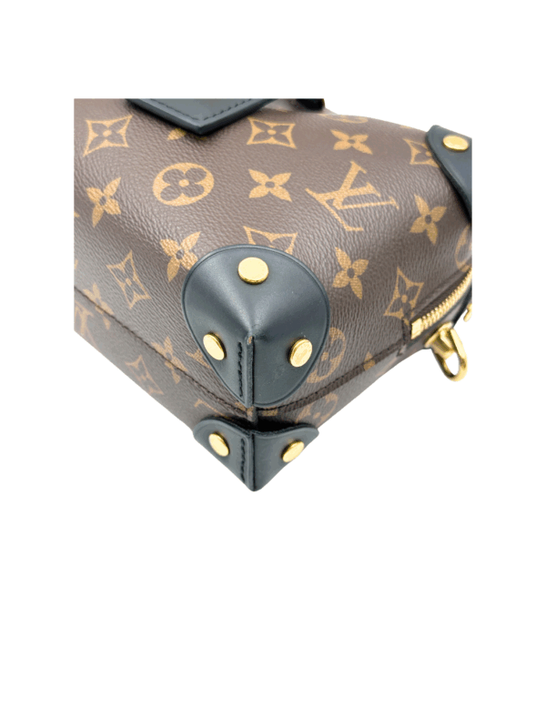 LV PETITE MALLE SOUPLE MONOGRAM - Image 11