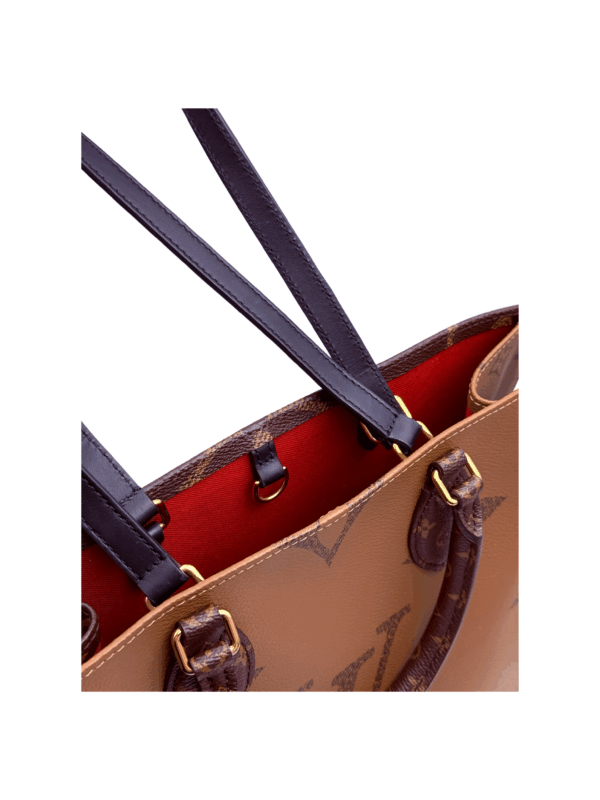 LV ON THE GO MM MONOGRAM - Image 15