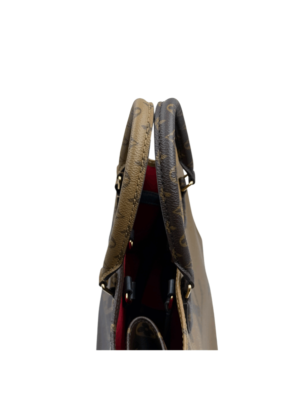 LV ON THE GO MM MONOGRAM - Image 12