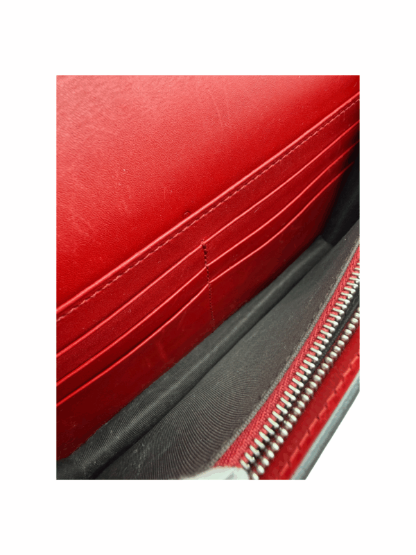 GUCCI XL LEATHER MINI WALLET ON CHAIN - Image 19